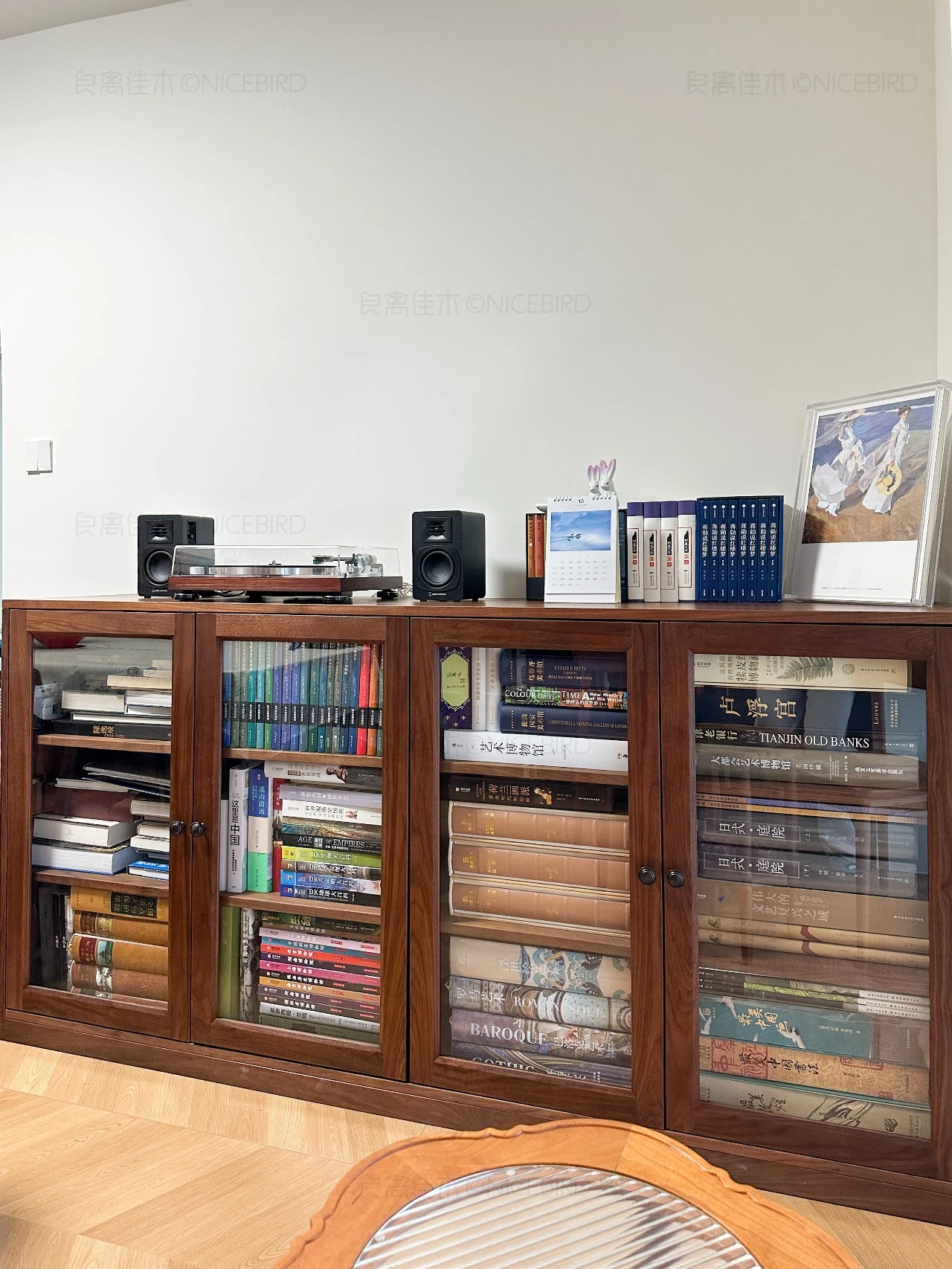 楼下买套房,打造5米书墙:纯粹的精神角落 7 楼下买套房,打造5米书墙:纯粹的精神角落 第1张案例图片