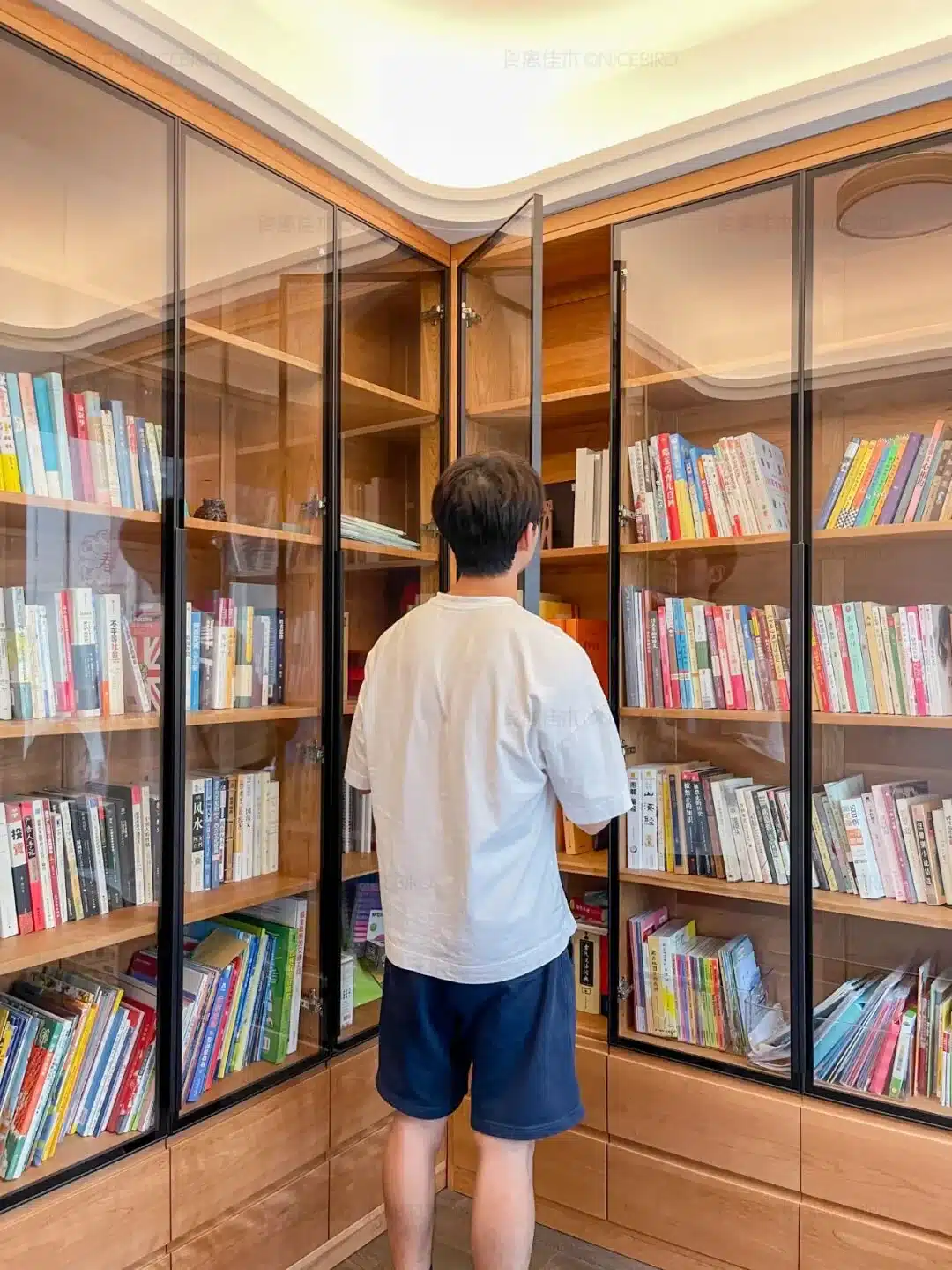 8㎡书房两面书墙，9㎡儿童房上下铺衣柜，小空间利用典范