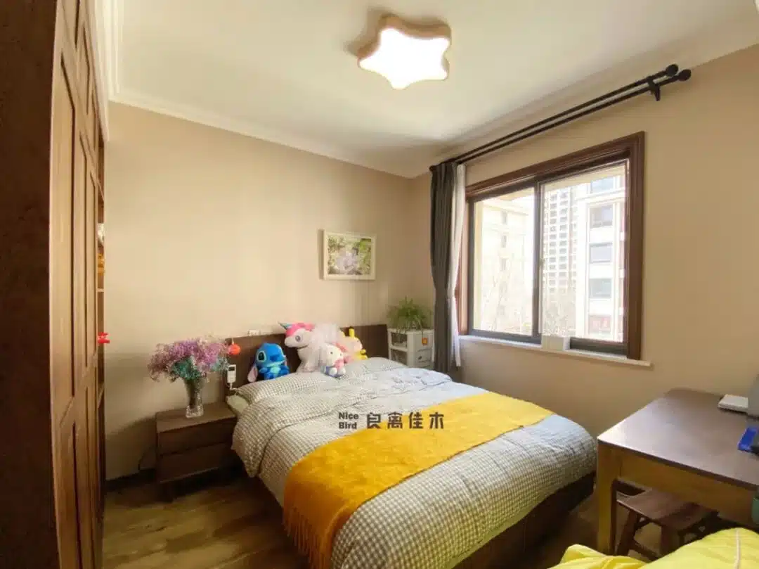 简单有温度，江苏业主大三居，把原木质感铺满全屋