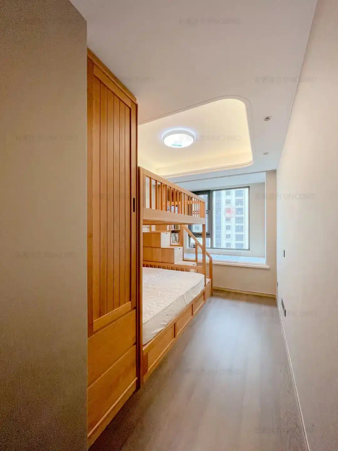 8㎡书房两面书墙，9㎡儿童房上下铺衣柜，小空间利用典范