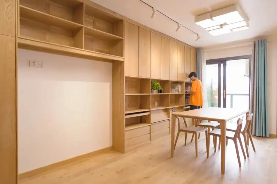 广州两居学区房，一体两柜让客厅秒变超大书房