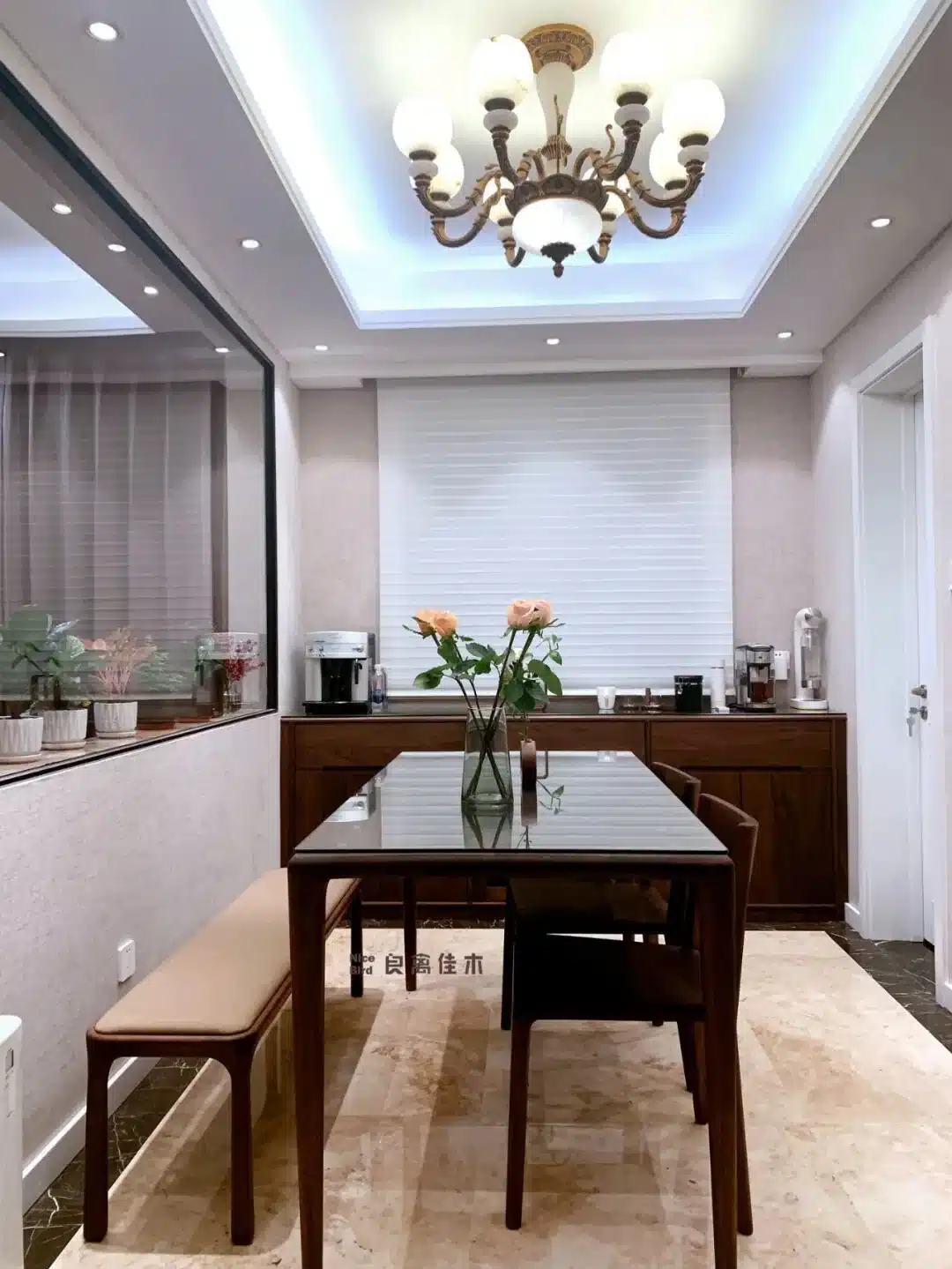 围绕黑胡桃精心选搭，空间改造让独立书房成家中大景观~