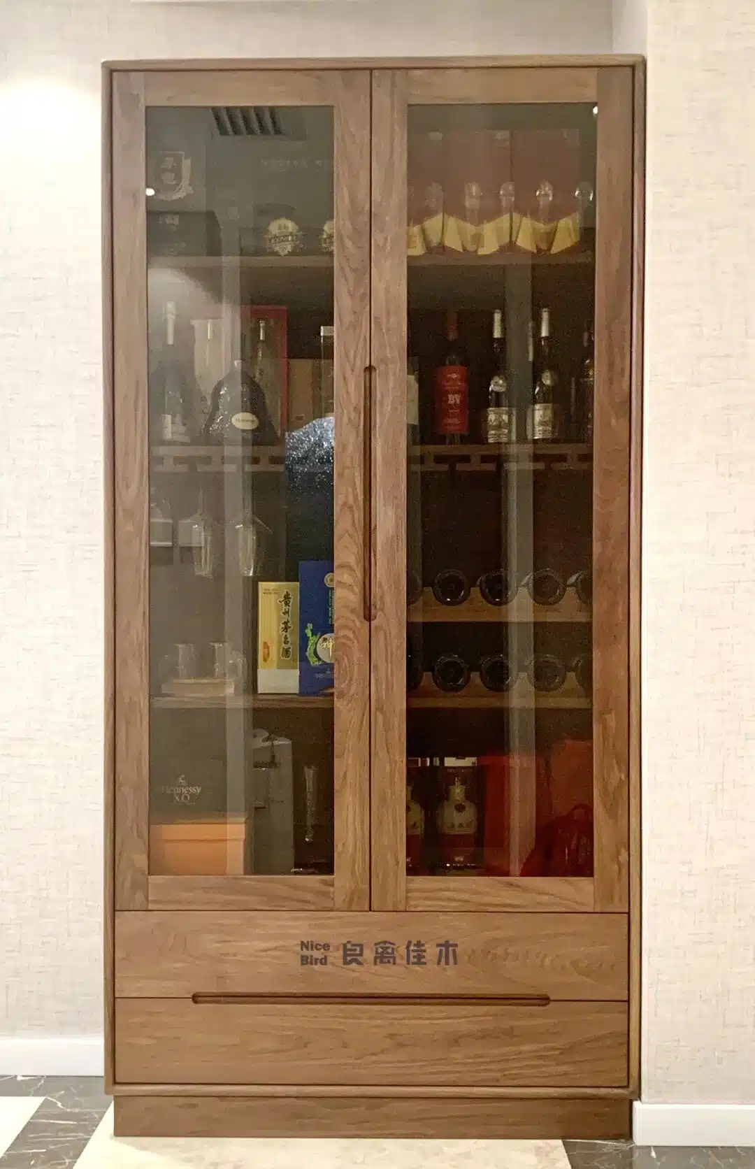 围绕黑胡桃精心选搭，空间改造让独立书房成家中大景观~