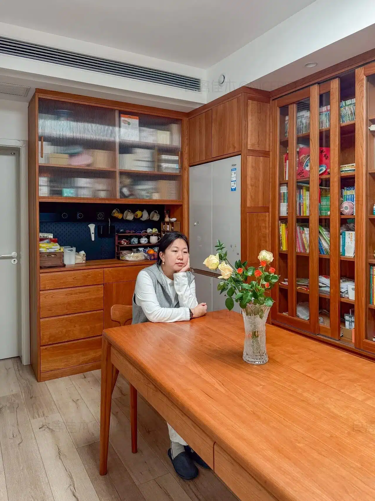 小户型客餐厅一体，5种功能塞进一个空间